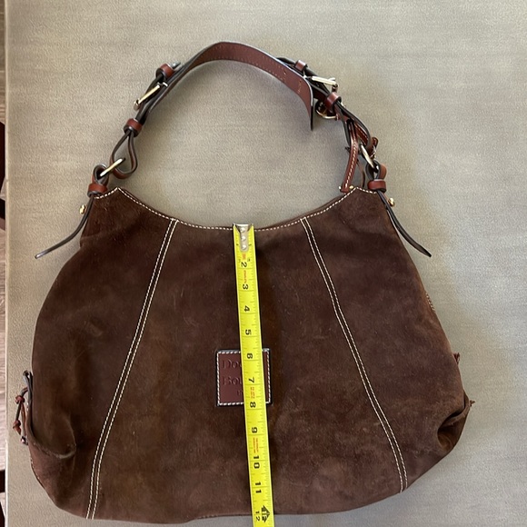 Dooney & Bourke beautiful suede shoulder bag - Picture 11 of 11